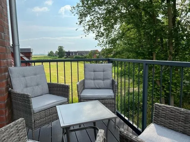 Steuerbord 多纳莫塞尔